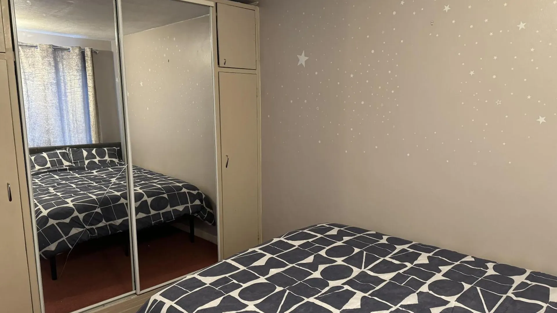 Inviting 2-Bed Apartment In Southampton